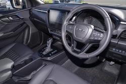 2026 Isuzu D-MAX BLADE