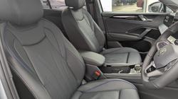 2026 VOLKSWAGEN Tiguan R-LINE