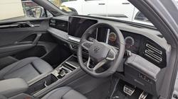 2026 VOLKSWAGEN Tiguan R-LINE