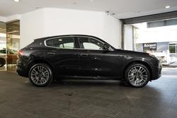 2026 Maserati Grecale 300HP HYBRID 4WD NERO TEMPESTA