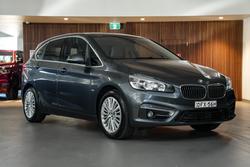 2016 BMW
2 Series 218i Luxury Line
