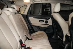 2016 BMW
2 Series 218i Luxury Line