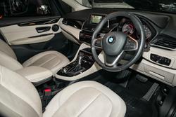 2016 BMW
2 Series 218i Luxury Line