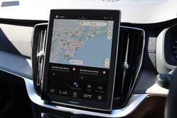 2025 Volvo XC90 Ultra B5 Dark