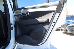 2025 Volvo XC90 Ultra B5 Dark