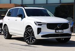 2025 Volvo XC90 Ultra B5 Dark