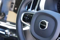 2025 Volvo XC90 Ultra B5 Dark