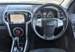 2019 ISUZU MU-X LS-T (4x4)