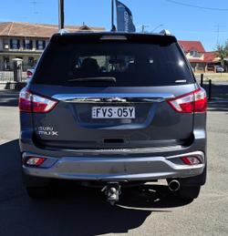 2019 ISUZU MU-X LS-T (4x4)