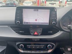 2017 HYUNDAI i30 ACTIVE