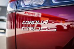 2025 Toyota Corolla Cross Hybrid GXL