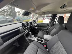 2025 MITSUBISHI Triton GLX