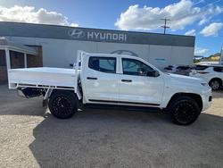 2024 MITSUBISHI
                Triton GLX