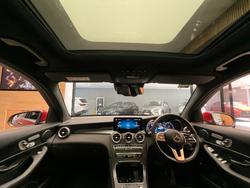 2022 MERCEDES-BENZ
GLC 300 4MATIC