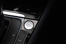 2016 VOLKSWAGEN GOLF 110 TSI HIGHLINE