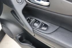 2016 NISSAN X-TRAIL ST-L (4x4)