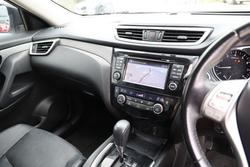 2016 NISSAN X-TRAIL ST-L (4x4)