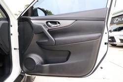 2016 NISSAN X-TRAIL ST-L (4x4)