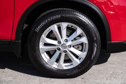 2016 Nissan
X-TRAIL ST