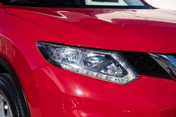 2016 Nissan
X-TRAIL ST