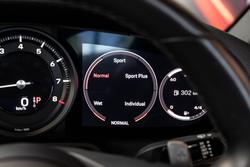 2019 Porsche 911 Carrera