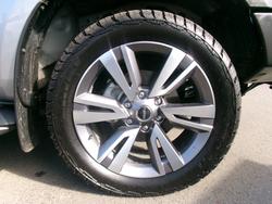 2023 ISUZU MU-X LS-T (4x4)