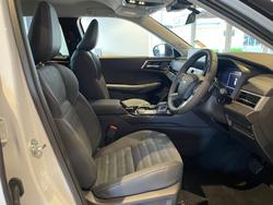 2026 MITSUBISHI Outlander LS