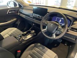 2026 MITSUBISHI Outlander LS