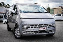 2025 Hyundai
                STARIA 