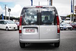 2025 Hyundai
                STARIA 