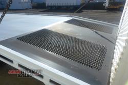 2003 Lusty 16 Pallet Dropdeck with Ramps