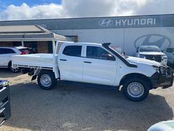 2023 ISUZU
                D-MAX SX