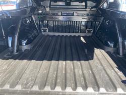 2021 Toyota Hilux 4x4 Hilux 4x4 Rugged X 2.8L T Diesel Automatic Double Cab 2U76940 001