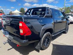 2021 Toyota Hilux 4x4 Hilux 4x4 Rugged X 2.8L T Diesel Automatic Double Cab 2U76940 001