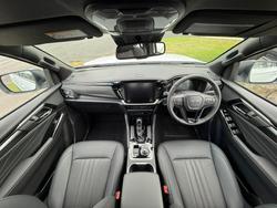 2026 Isuzu MU-X LS-T