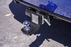 2025 Isuzu
MU-X LS-T