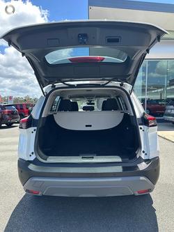 2023 Nissan X-TRAIL ST