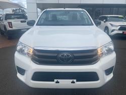 2019 Toyota Hilux 4x4 Hilux 4x4 SR 2.8L T Diesel Automatic Single Cab C/C 1Y40620 004