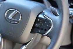 2024 Lexus
RX350 RX350 F Sport 2.4L T Petrol Automatic Wagon 0F37290 002