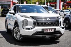 2022 MITSUBISHI OUTLANDER ES 5 SEAT (AWD)