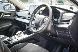 2022 MITSUBISHI OUTLANDER ES 5 SEAT (AWD)