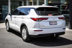 2022 MITSUBISHI OUTLANDER ES 5 SEAT (AWD)