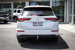 2022 MITSUBISHI OUTLANDER ES 5 SEAT (AWD)
