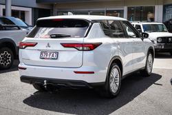 2022 MITSUBISHI OUTLANDER ES 5 SEAT (AWD)