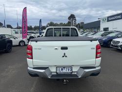 2017 Mitsubishi Triton GLX