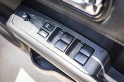 2012 NISSAN X-TRAIL TS (4x4)