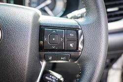 2025 Toyota HILUX SR5