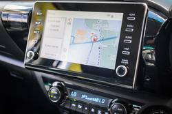 2025 Toyota HILUX SR5