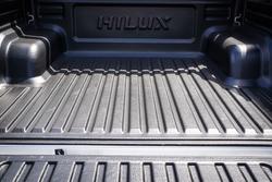 2025 Toyota HILUX SR5