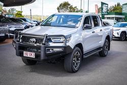 2025 Toyota HILUX SR5
